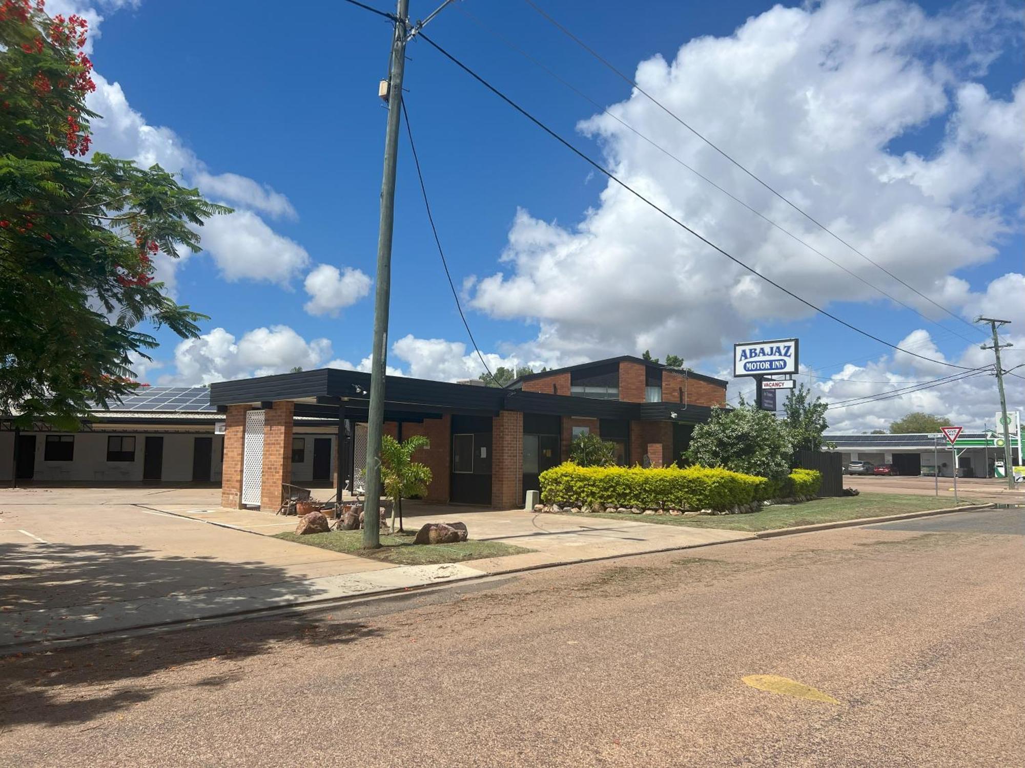 Abajaz Motel-Central-King Bed-Shaded Parking Longreach Exterior foto