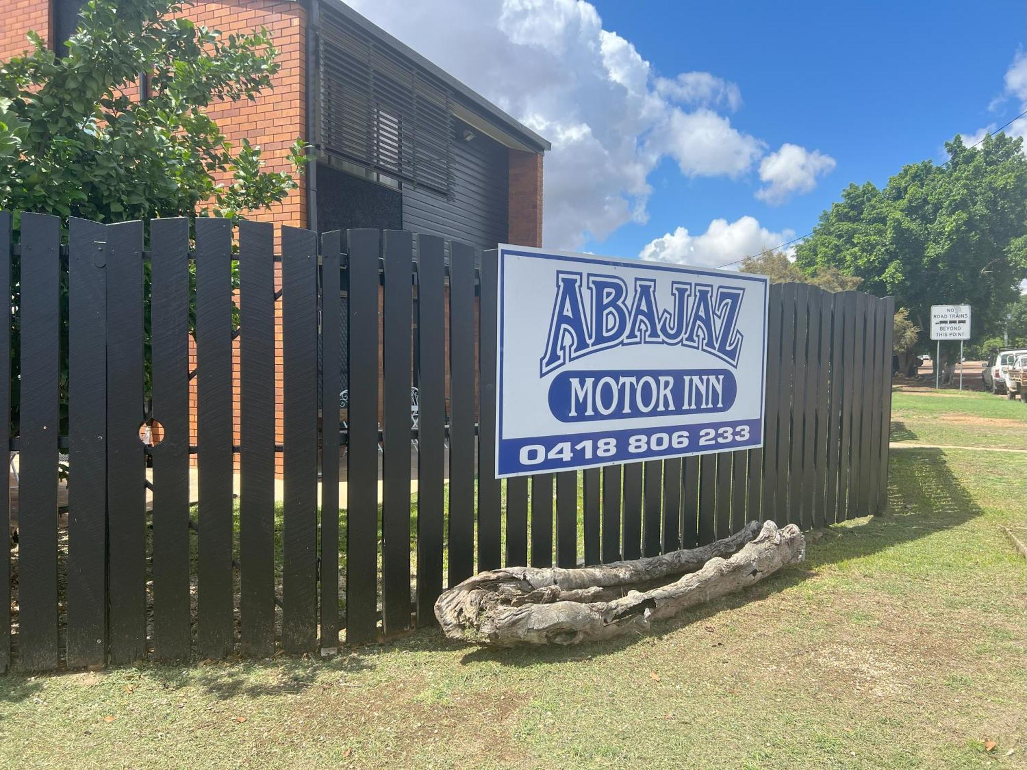 Abajaz Motel-Central-King Bed-Shaded Parking Longreach Exterior foto