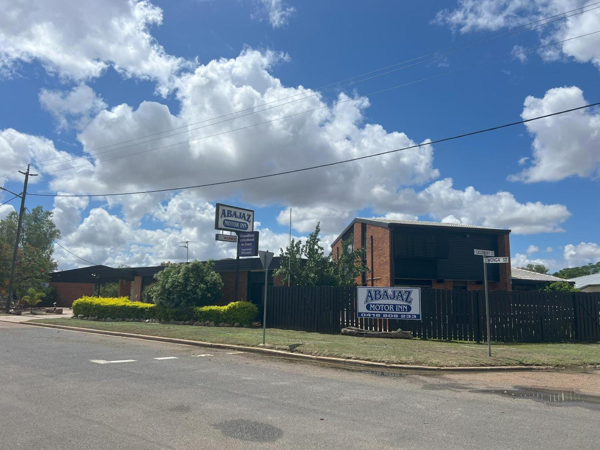 Abajaz Motel-Central-King Bed-Shaded Parking Longreach Exterior foto